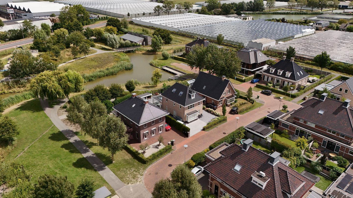 Photo 4 of Dr. Ter Haarlaan 28