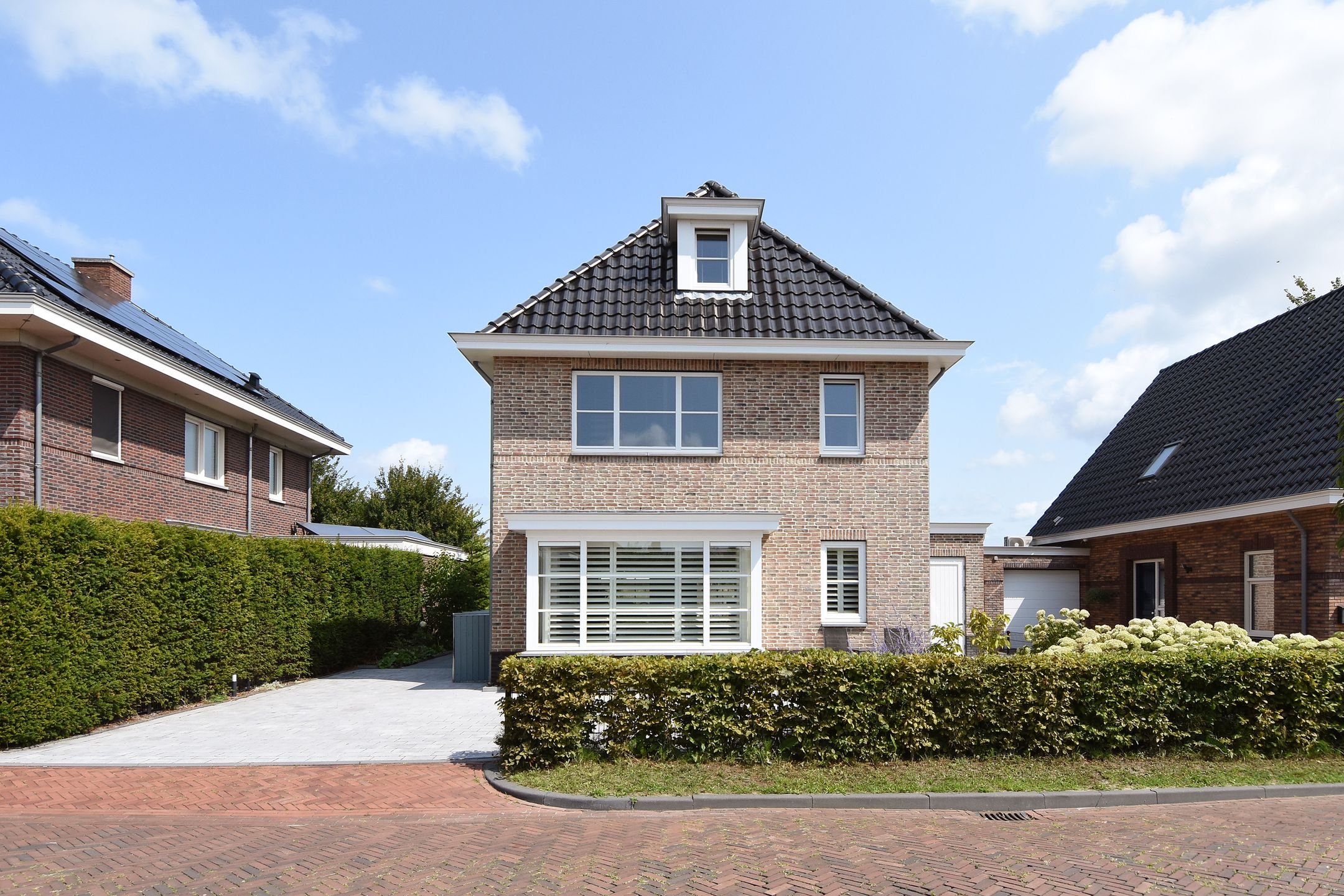 Photo 90 of Dr. Ter Haarlaan 28