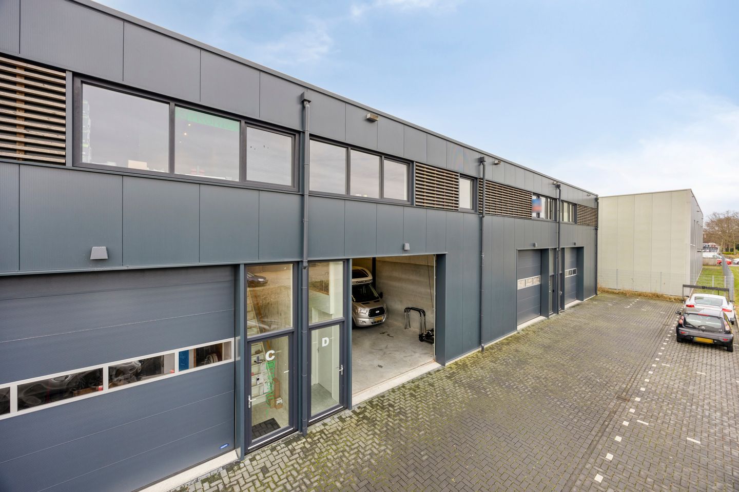 Bekijk foto 2 van Crommelinbaan 61-D