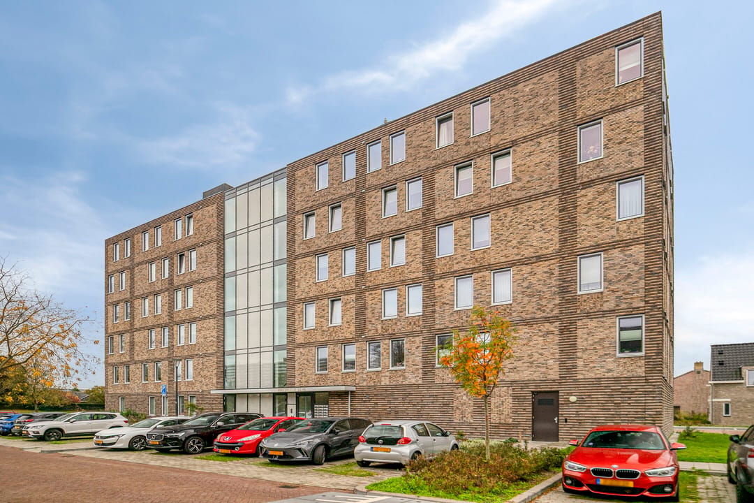 Photo 1 of Waterleliestraat 60
