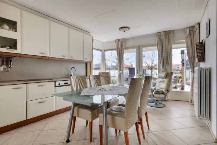 Vrijstaande woning te koop: Kanaalweg 89, Sluiskil