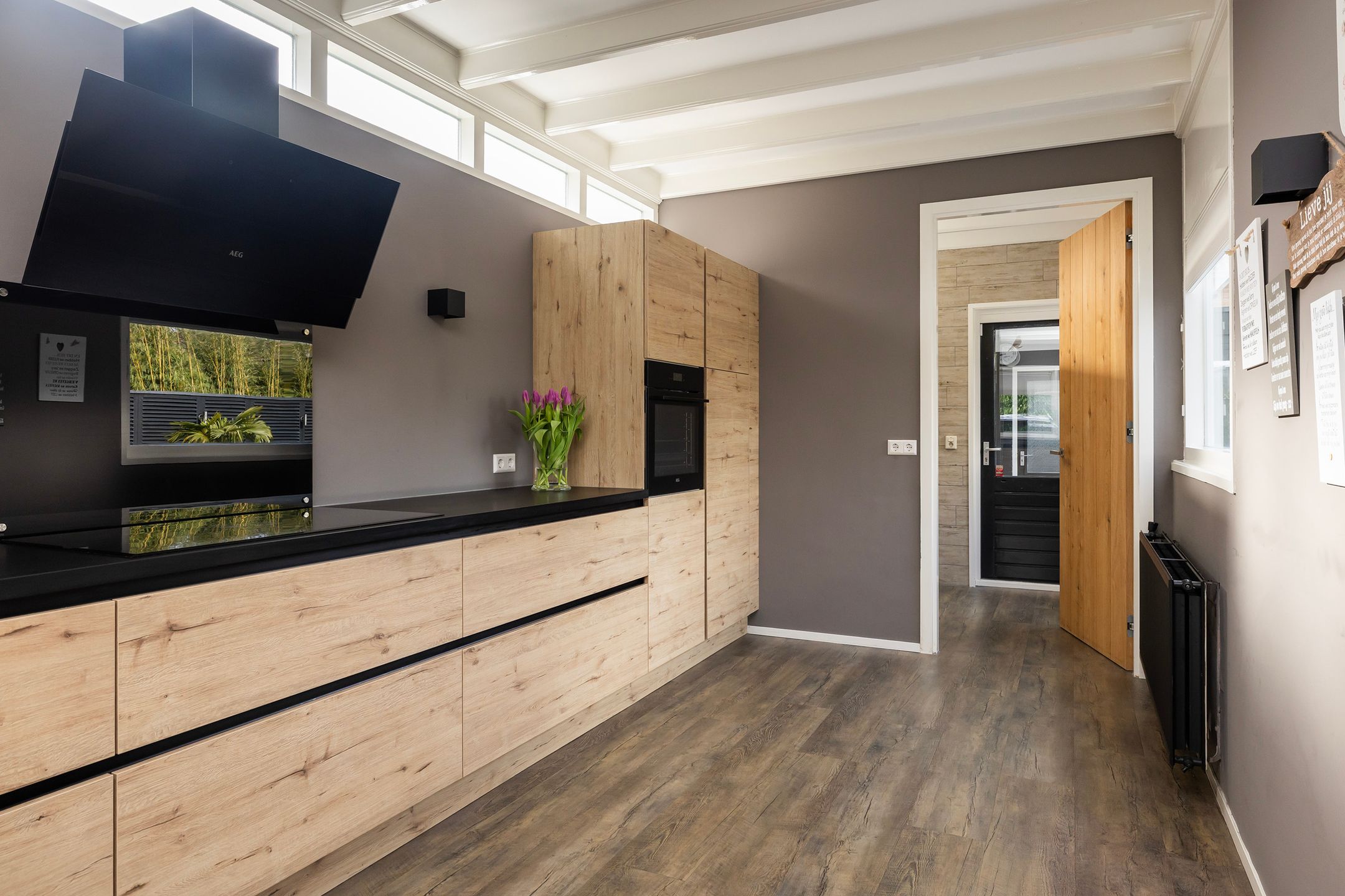 Foto 15 van Maria van Boechoutlaan 39