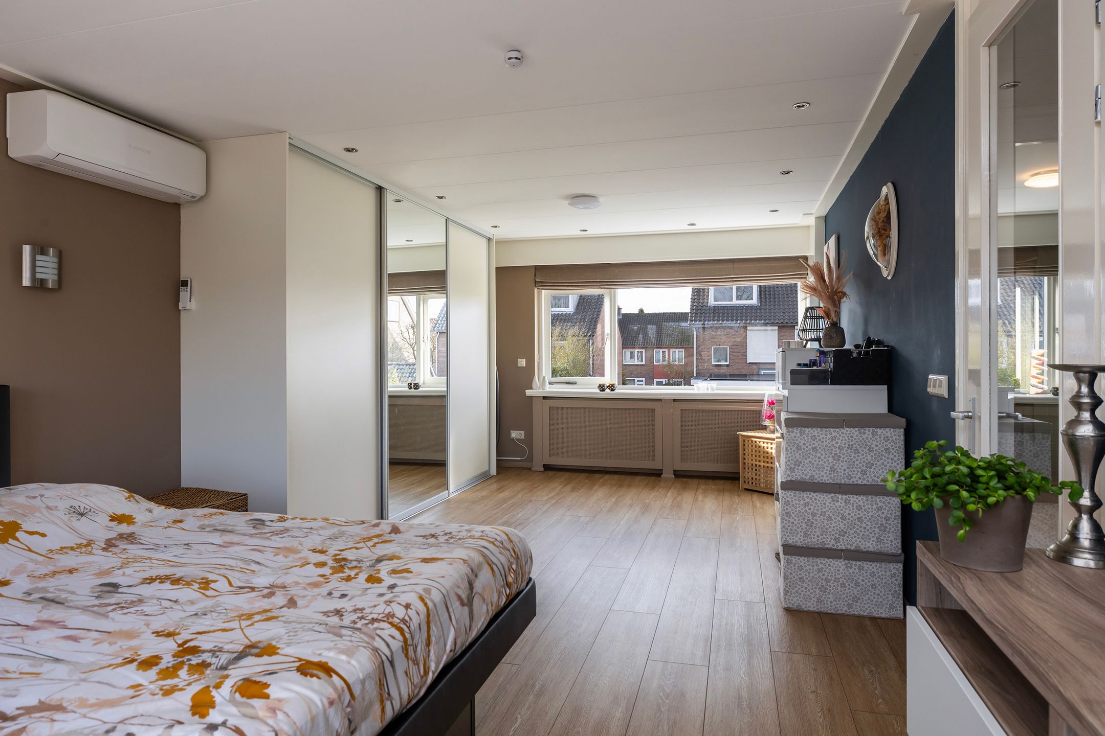 Foto 30 van Maria van Boechoutlaan 39