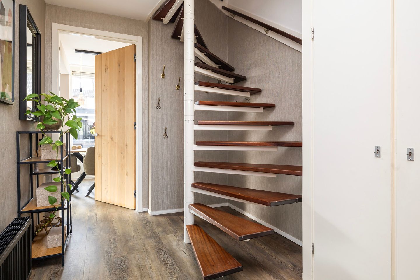 Foto 25 van Maria van Boechoutlaan 39