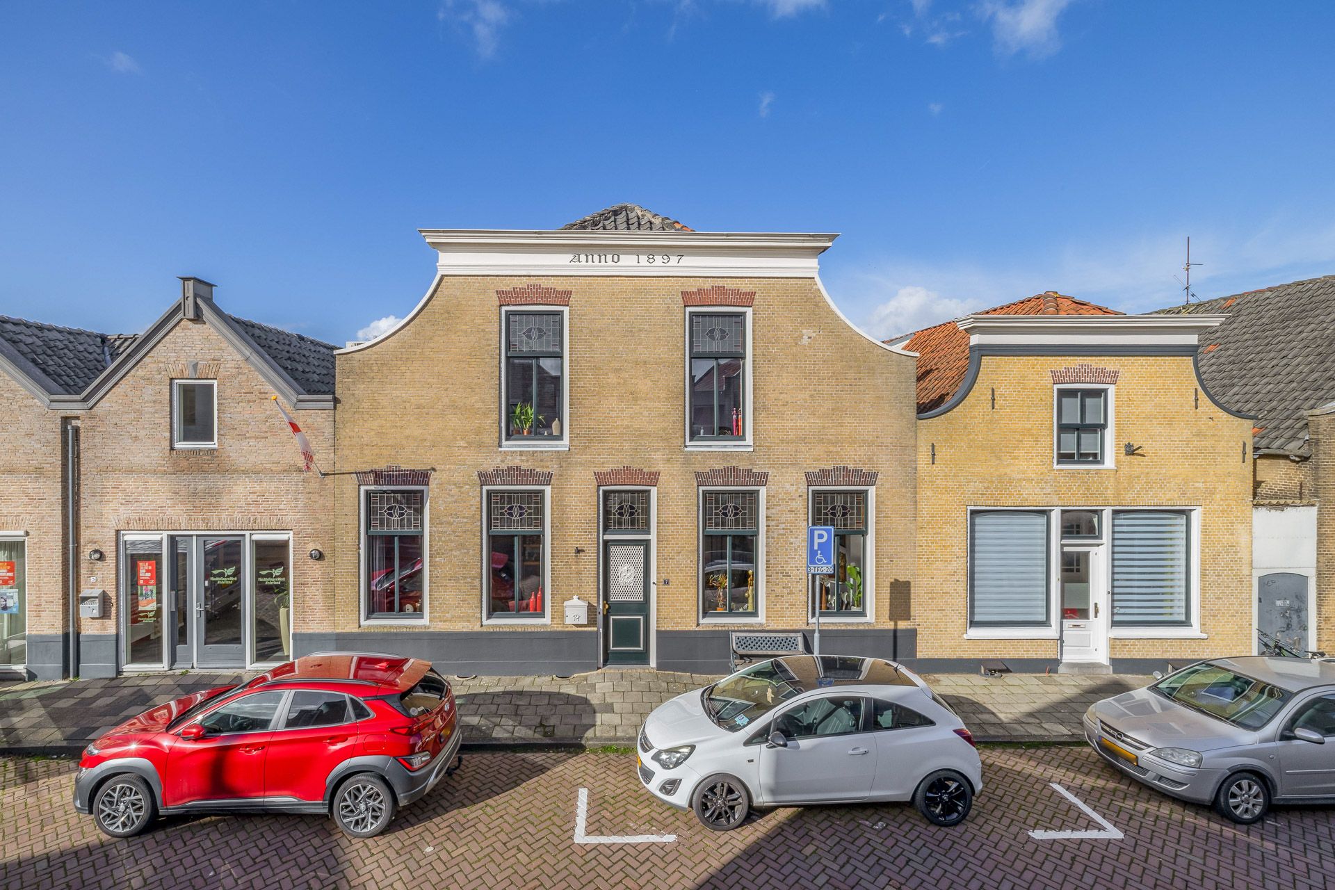 Buying a house in The Netherlands., Binnenweg 7