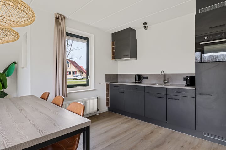 Vrijstaande woning te koop: Oranjekanaal NZ 10-0010, Wezuperbrug