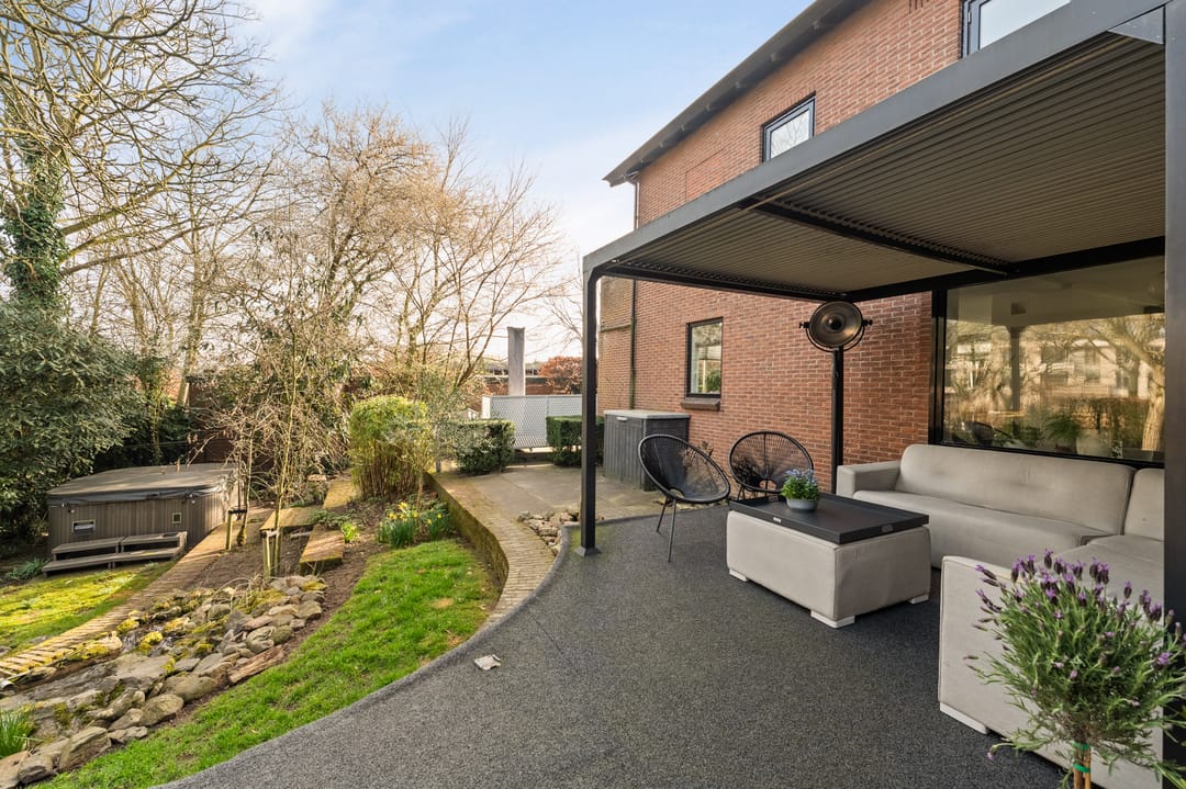 Photo 22 of Burgemeester van Engelenweg 171