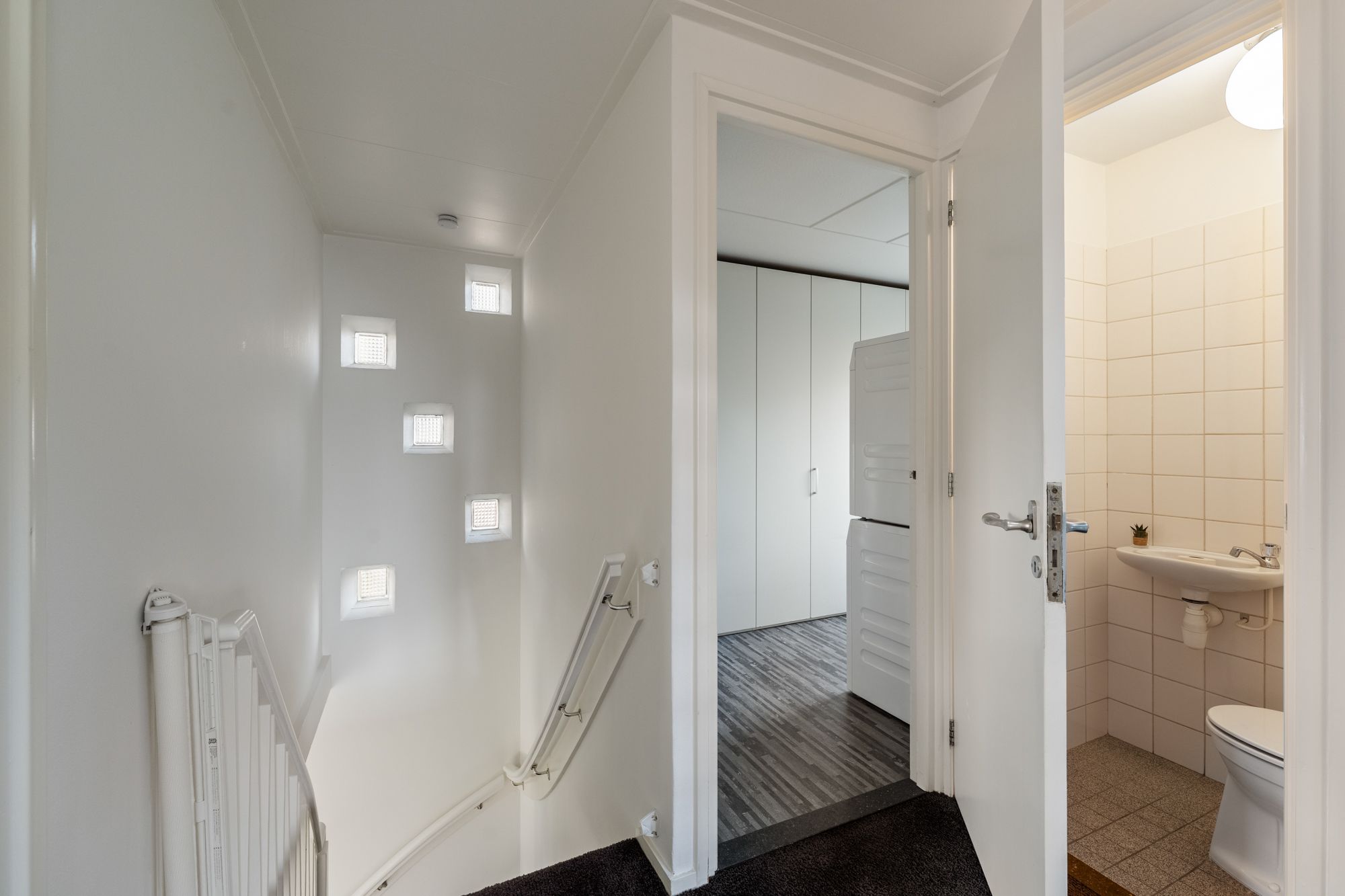 Photo 42 of Burgemeester van Engelenweg 171