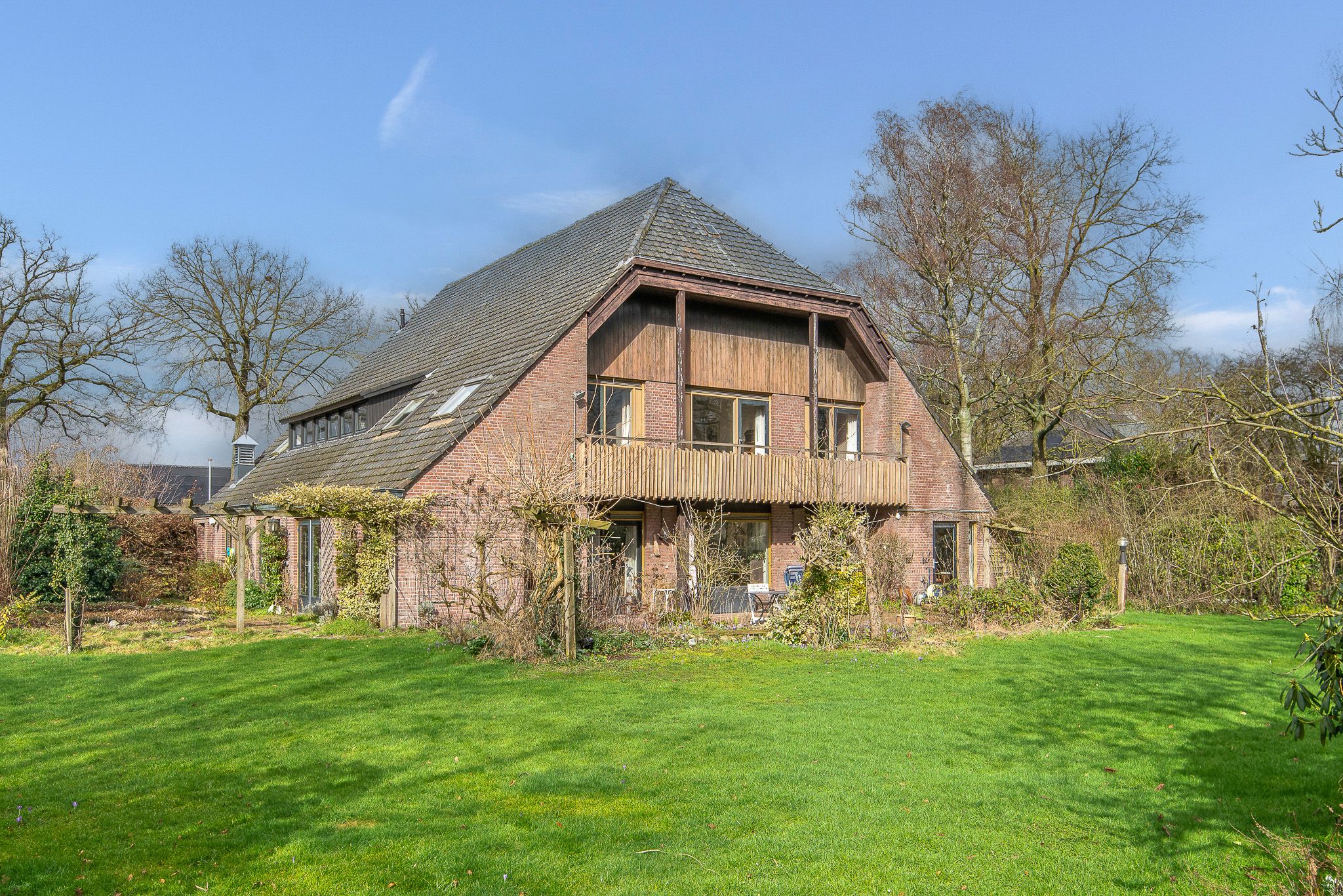 Buying a house in The Netherlands., Oude Postelseweg 28