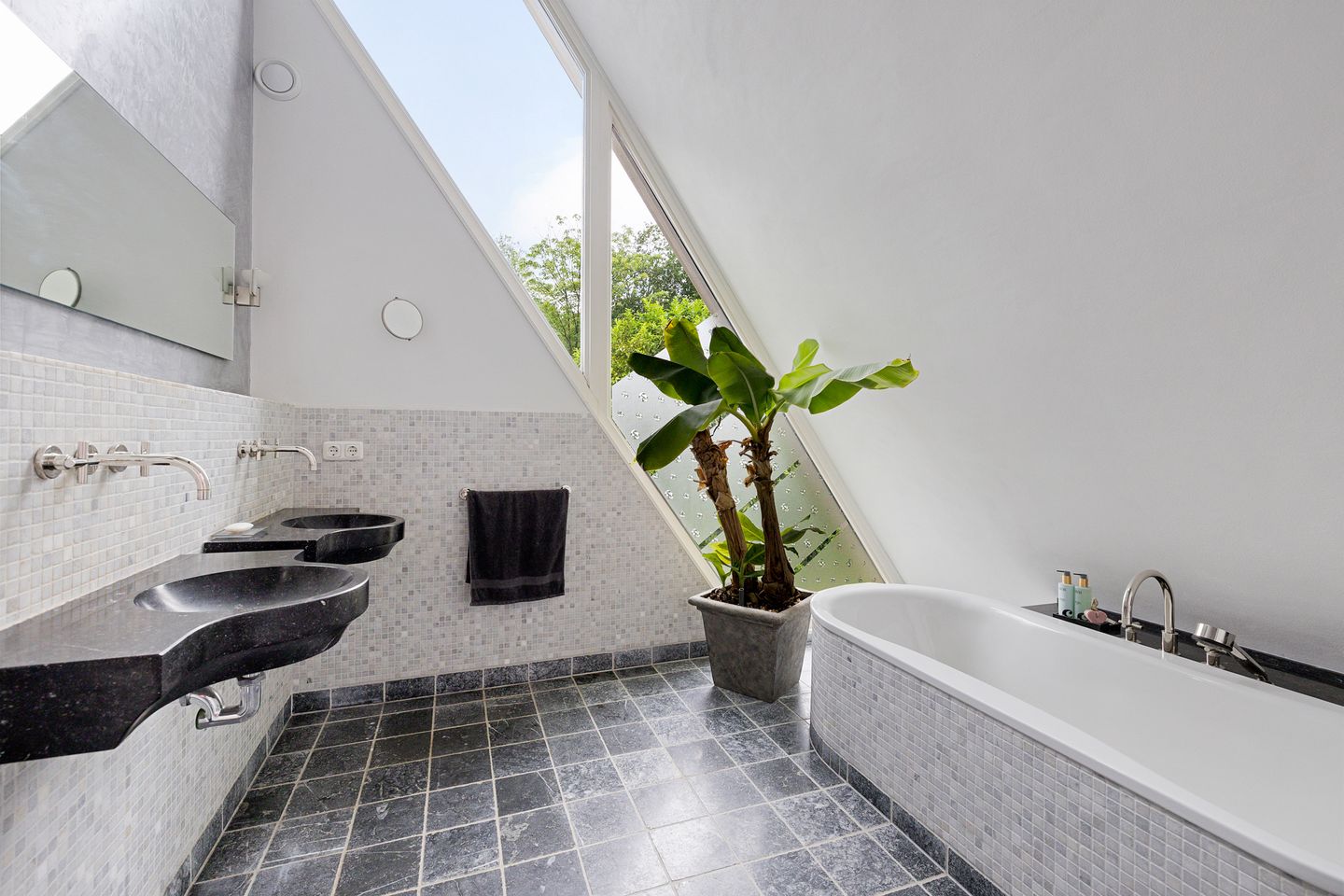 Foto 29 van Betonwei 44