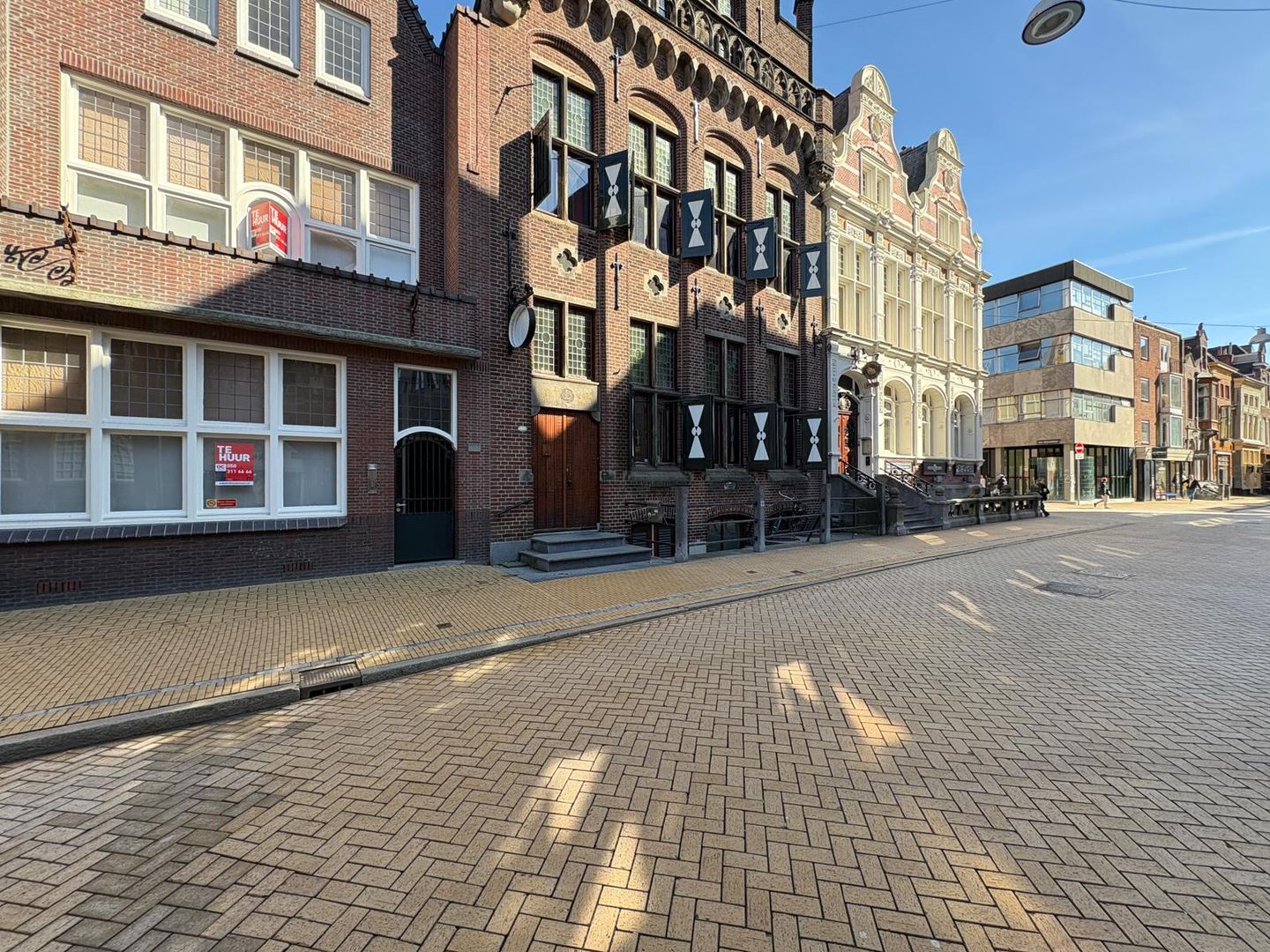 View photo 2 of Oude Boteringestraat 21
