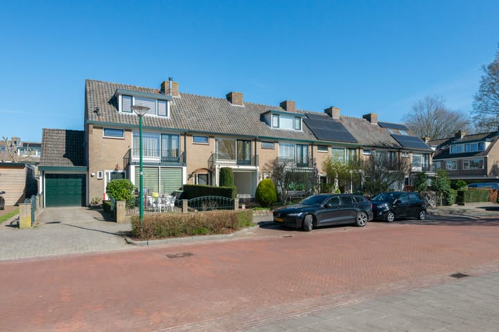 Photo 2 of Raadhuislaan 52