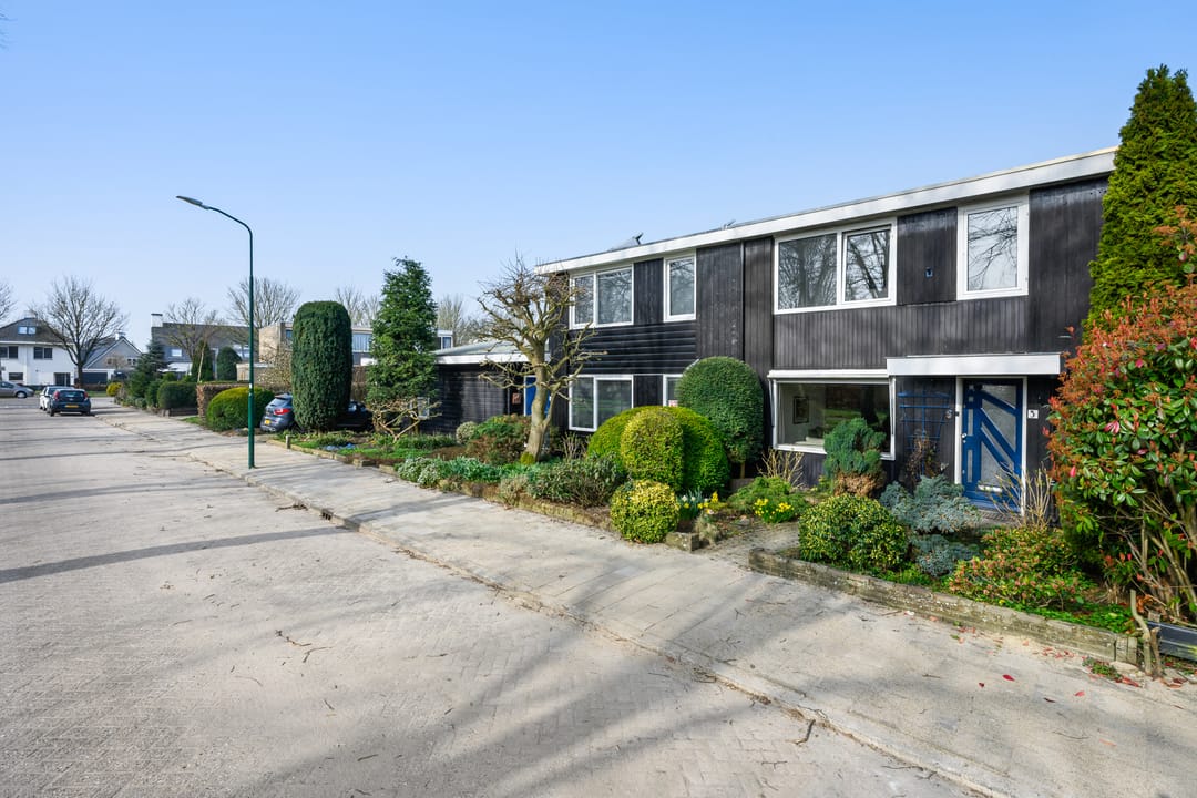 Foto 23 van Pastoor E Aalbertszlaan 3