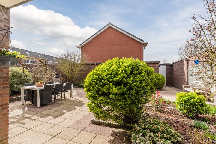 Photo 4 of Lijsterbeswede 91