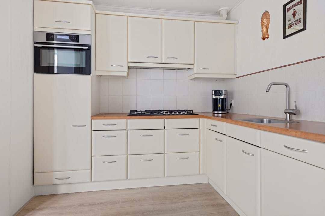 Photo 11 of Hoofdstraat 21