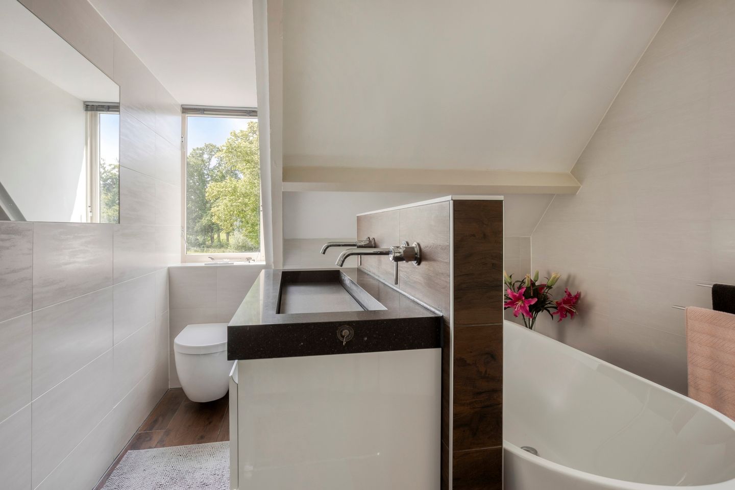 Foto 44 van Stationsweg 385