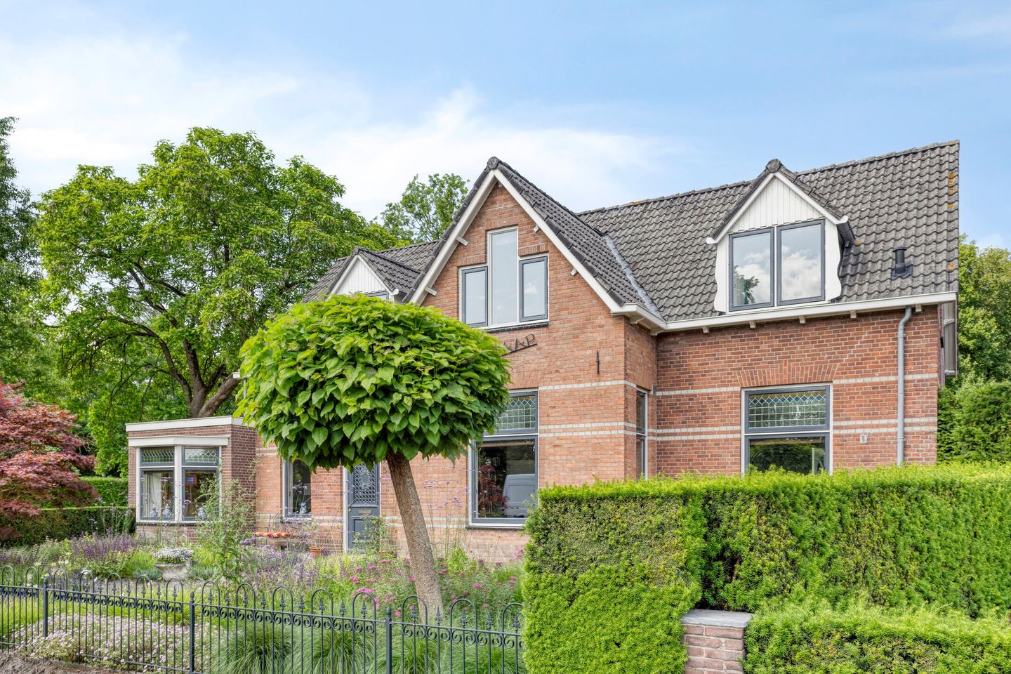 Foto 65 van Stationsweg 385