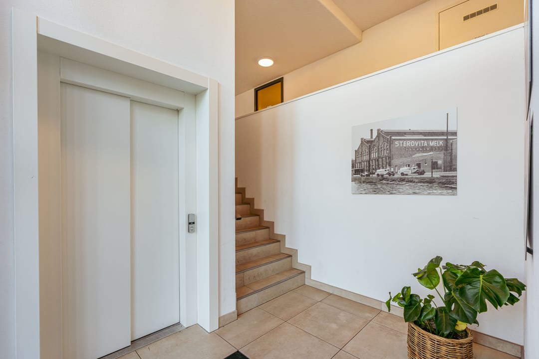 Foto 26 van Polderweg 486-B