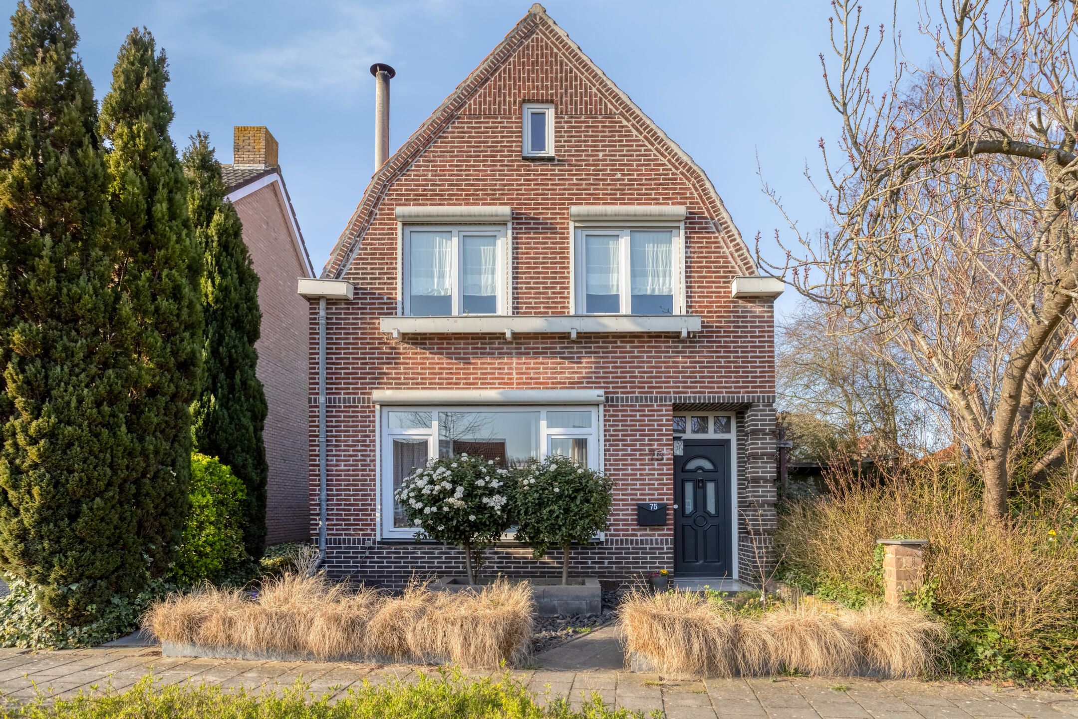 Buying a house in The Netherlands., Kanaalkade 75