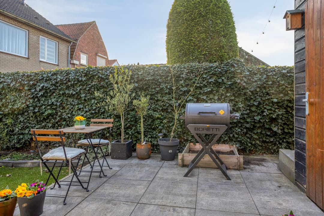 Spacious Detached Home in Axel with Double Garage — 34