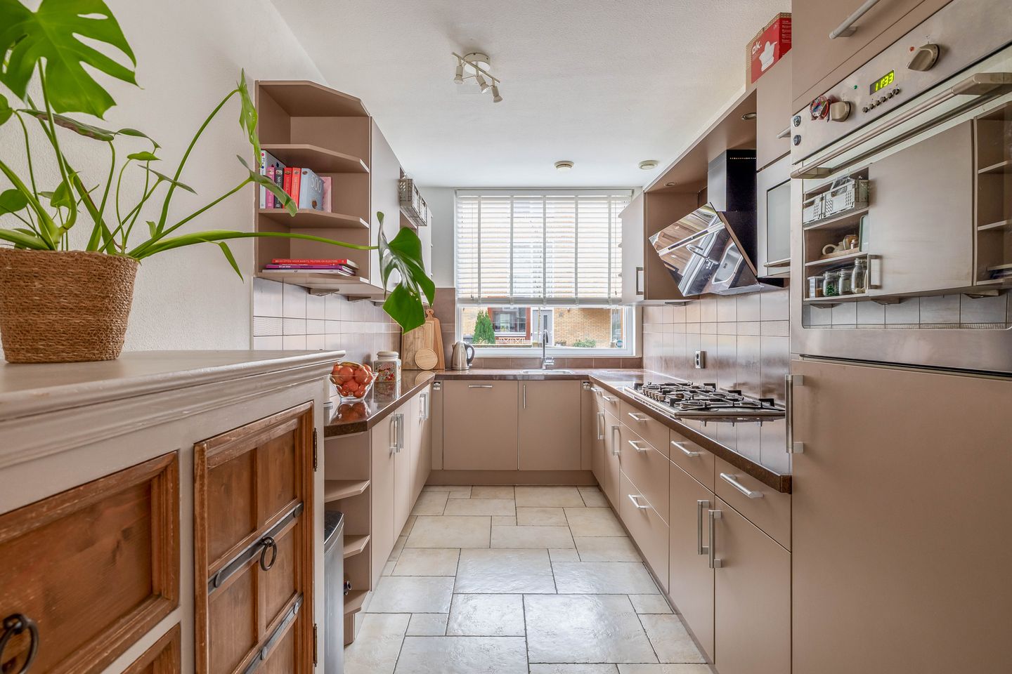 Foto 19 van Beugstraat 81