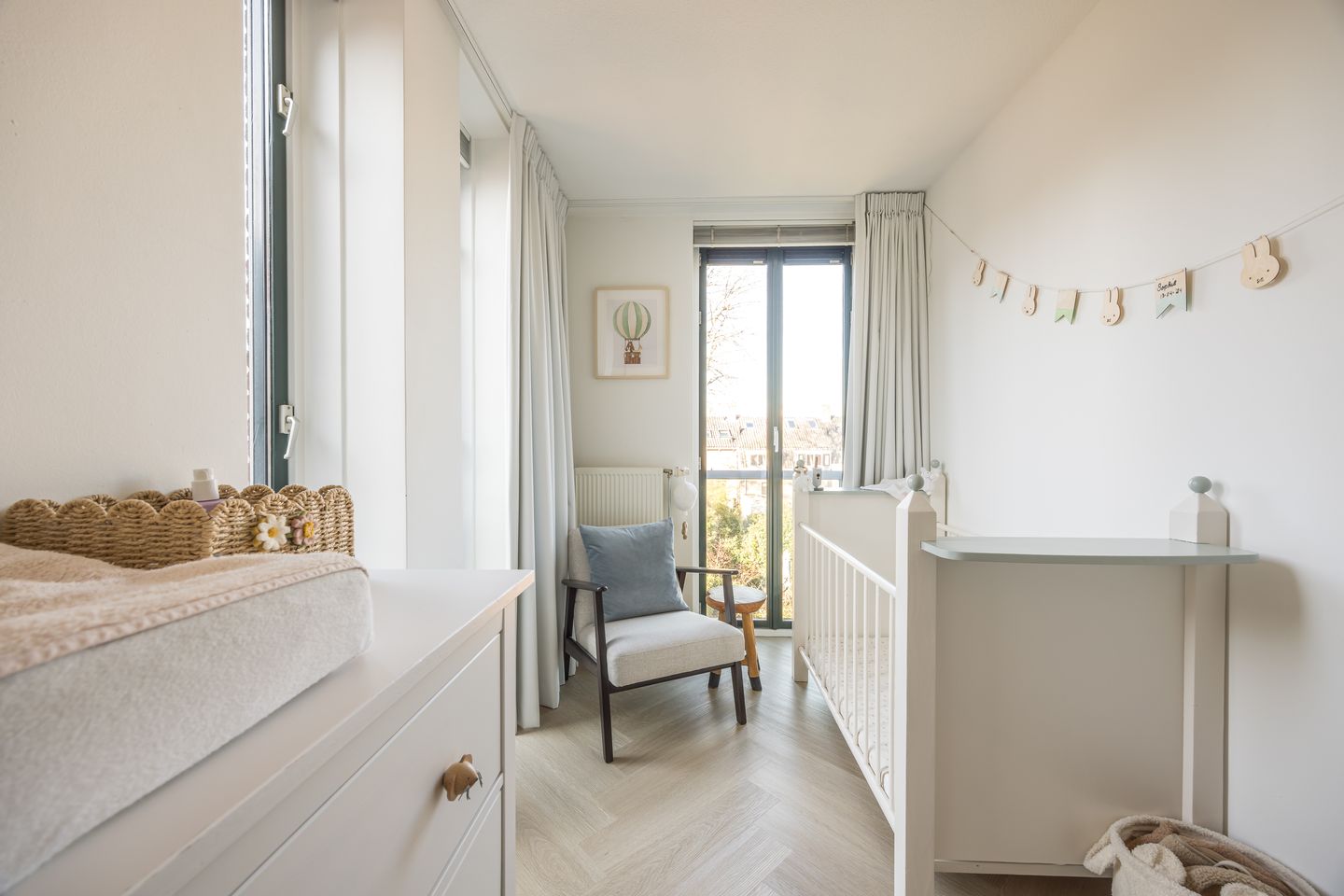 Spacious and luxurious 3-room apartment with balcony and parking in the heart of Utrecht — 31