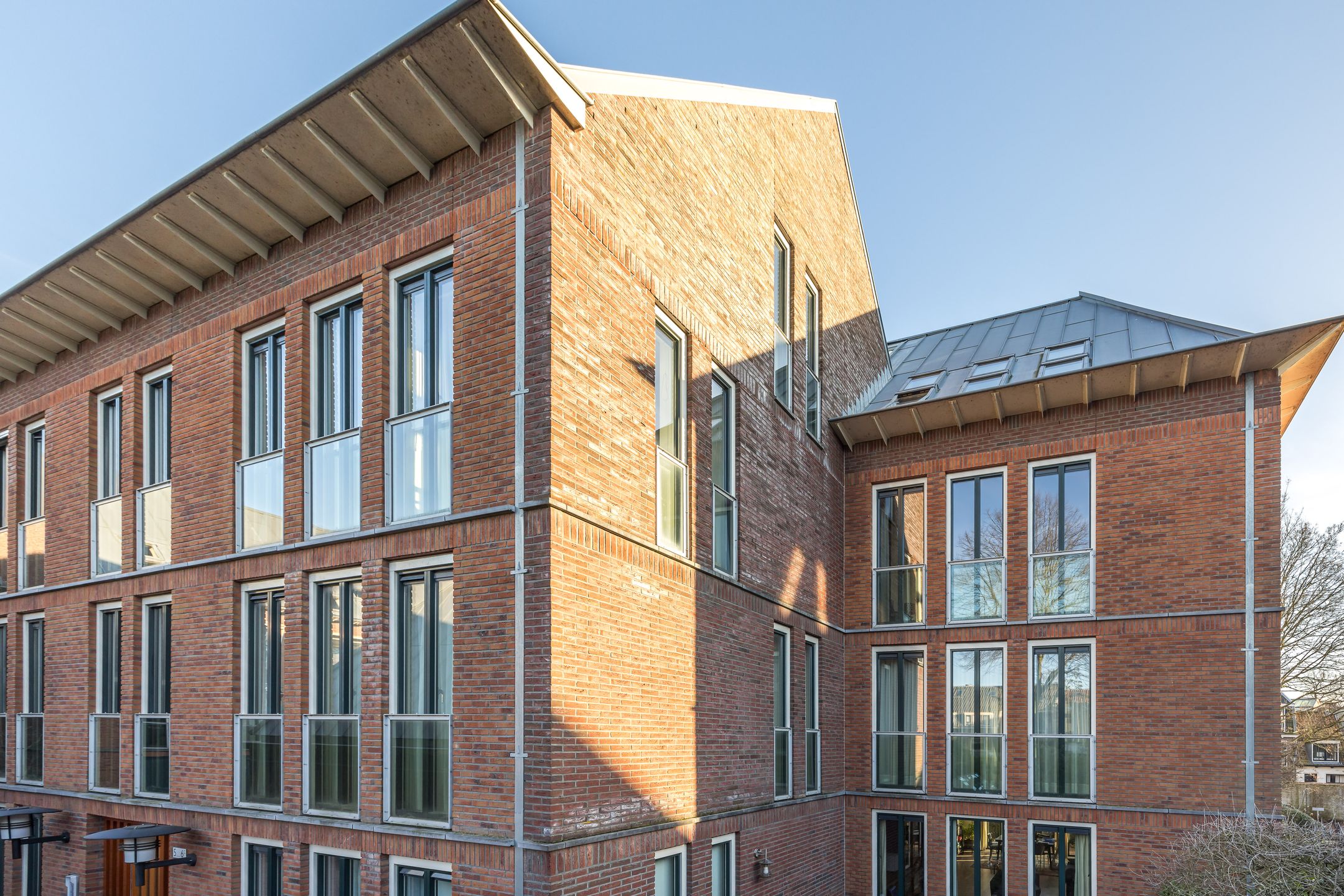 Spacious and luxurious 3-room apartment with balcony and parking in the heart of Utrecht — 33
