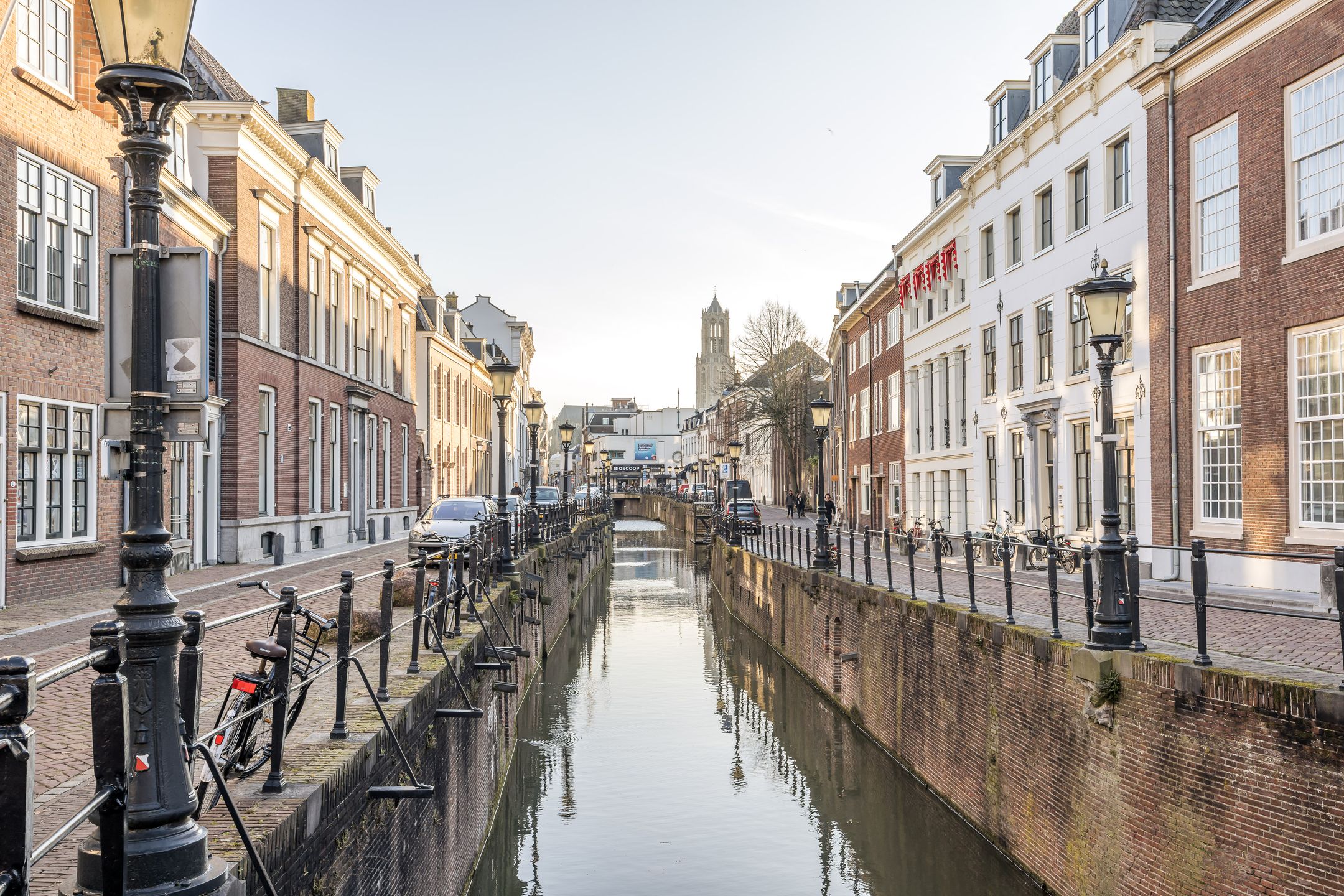 Spacious and luxurious 3-room apartment with balcony and parking in the heart of Utrecht — 51