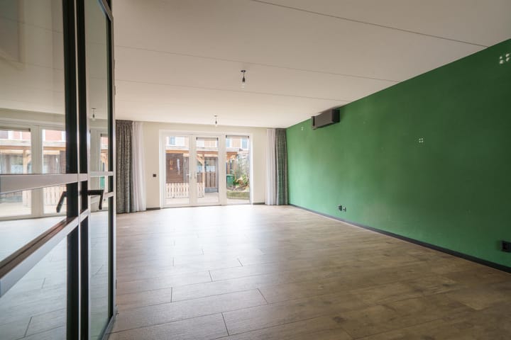 Photo 2 of Sprenglaar 134