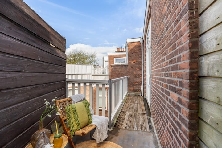 Photo 4 of Van Tuyllstraat 6