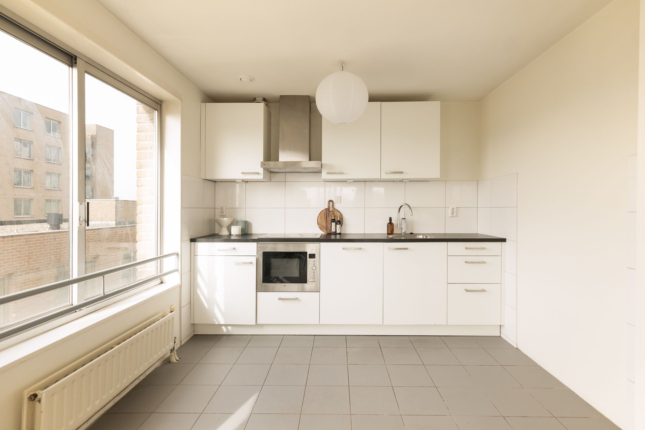 Foto 12 van Efua Sutherlandstraat 54