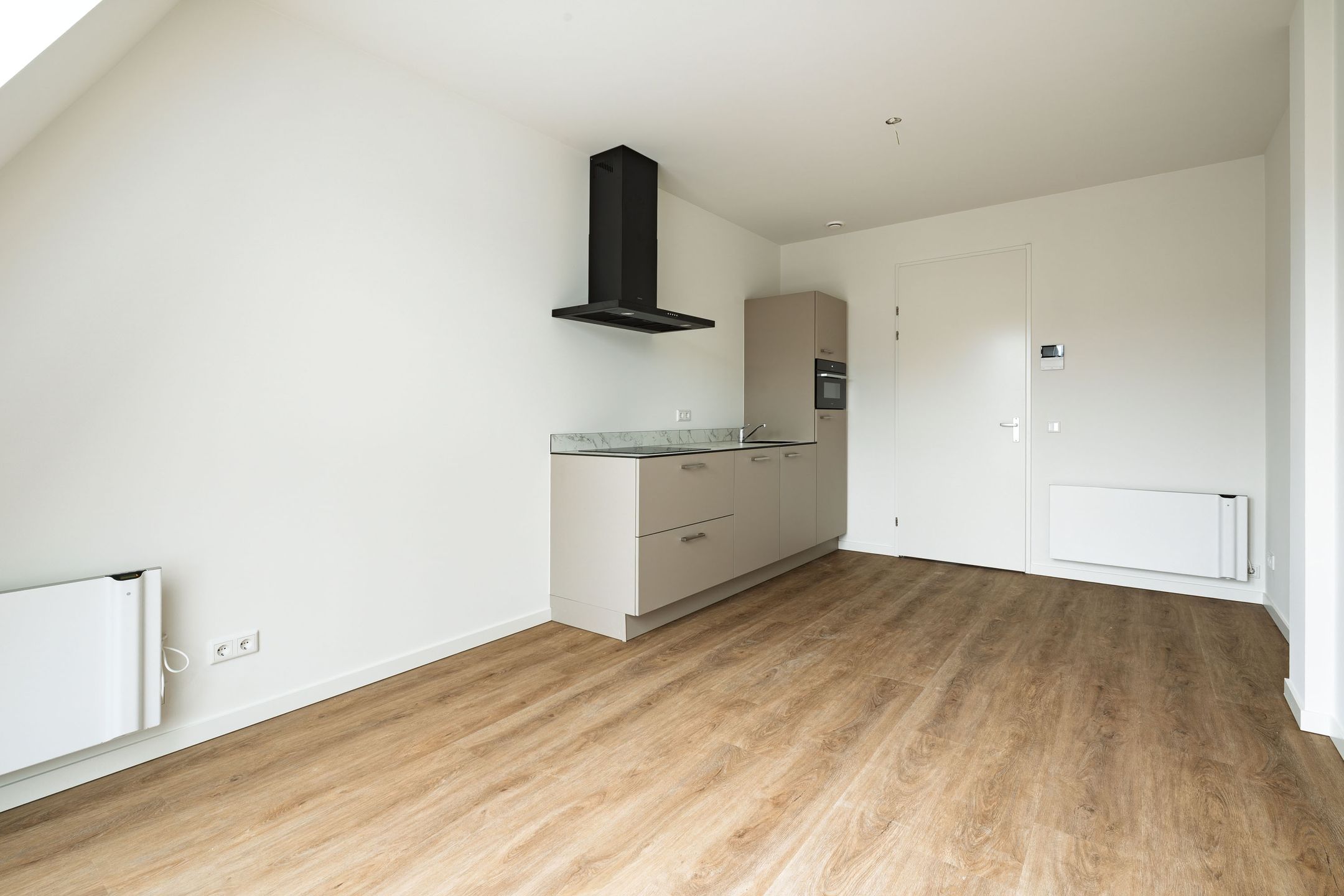 Photo 9 of Herenstraat 45-D