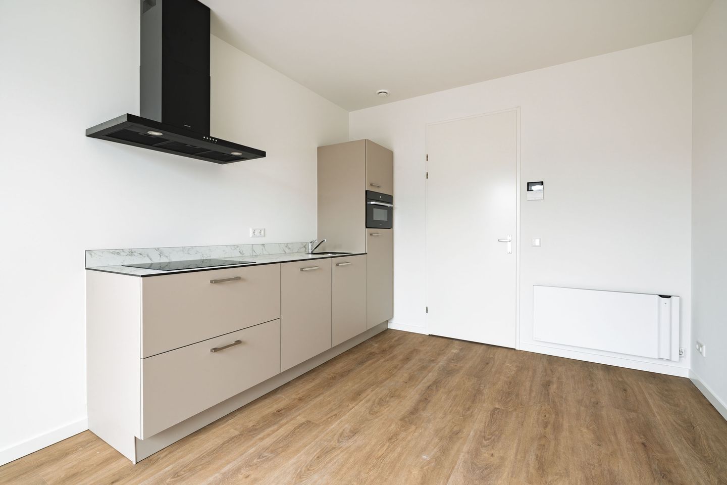 Photo 10 of Herenstraat 45-D