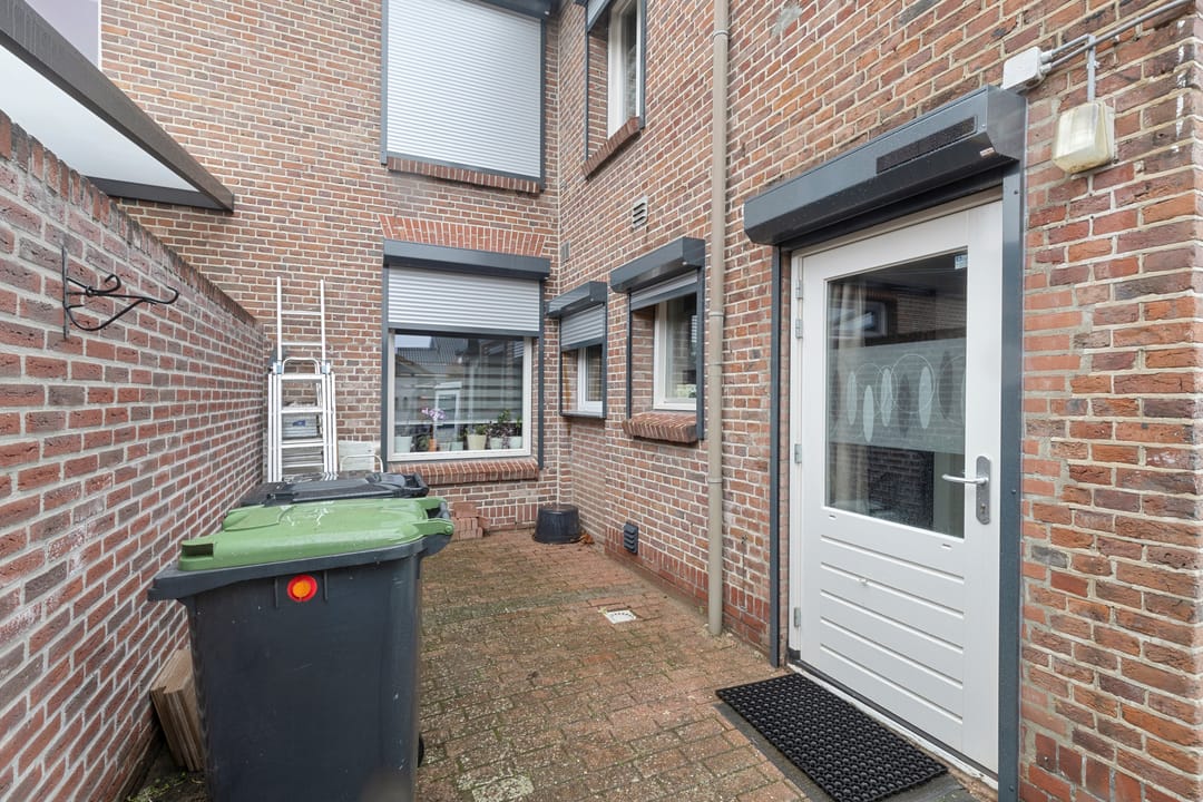 Photo 32 of Treebeekstraat 46