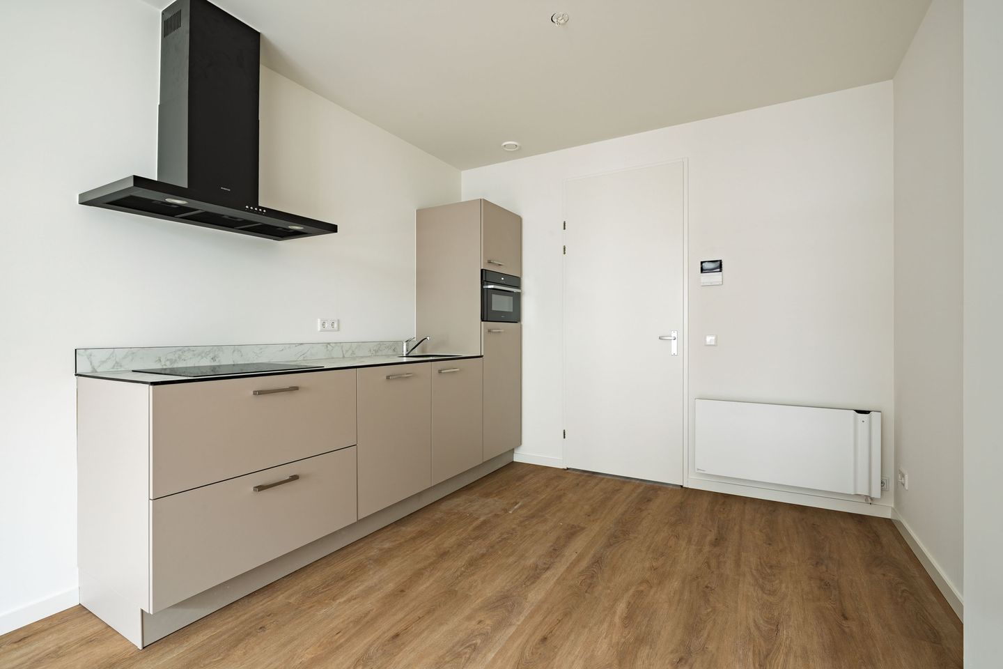 Photo 10 of Herenstraat 45