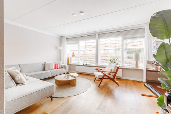 Photo 2 of Vliststraat 18