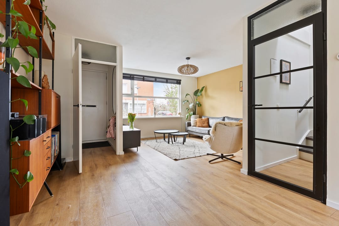 Photo 11 of J. Wagenaarstraat 27