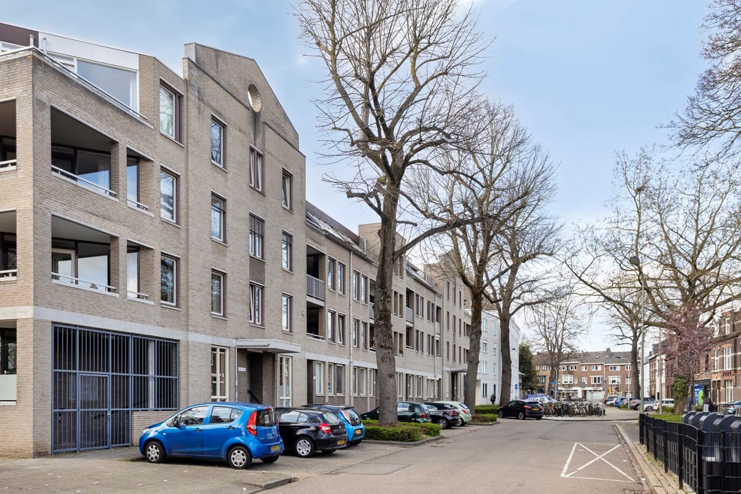 Foto 8 van Volksplein 88-D