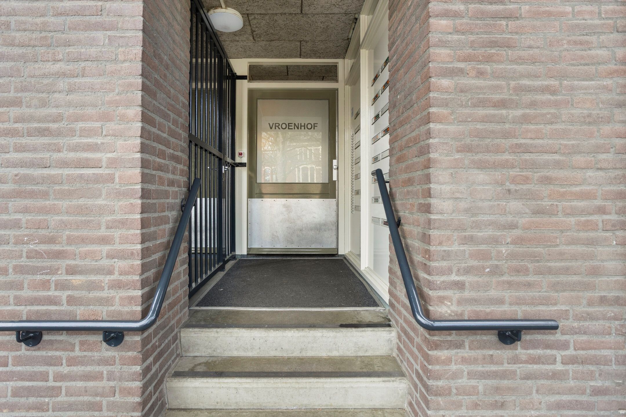 Foto 9 van Volksplein 88-D