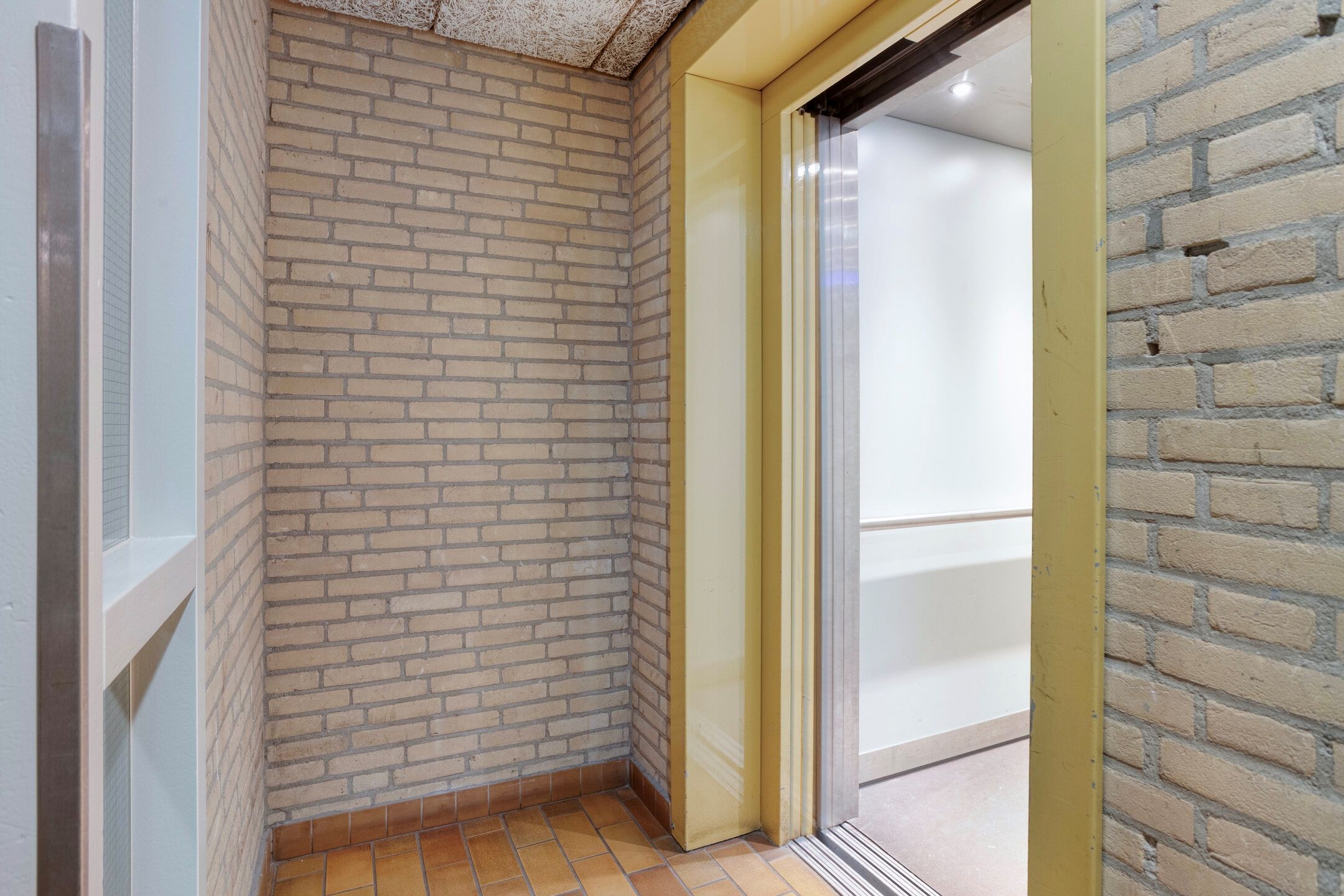 Foto 12 van Volksplein 88-D