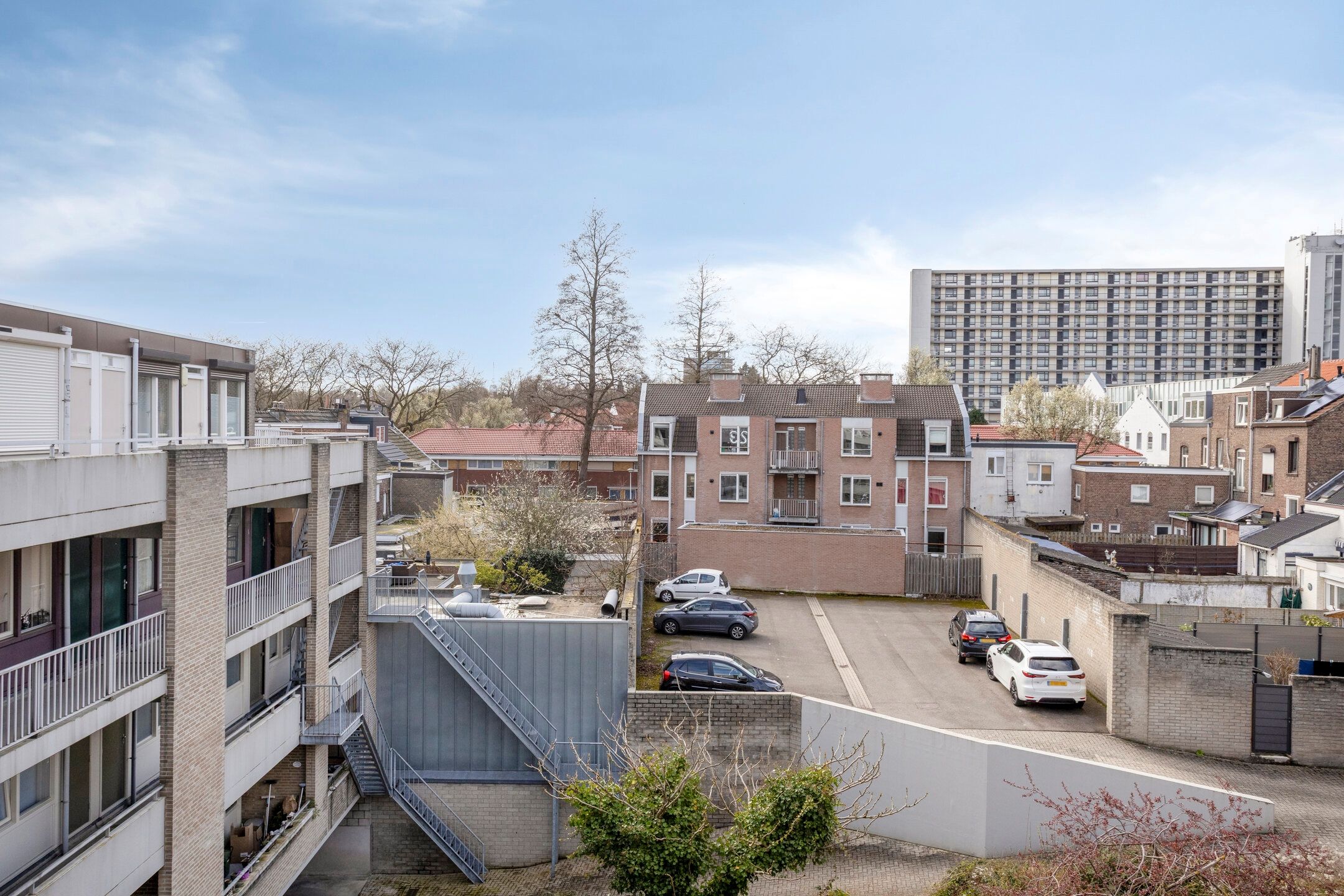 Foto 33 van Volksplein 88-D