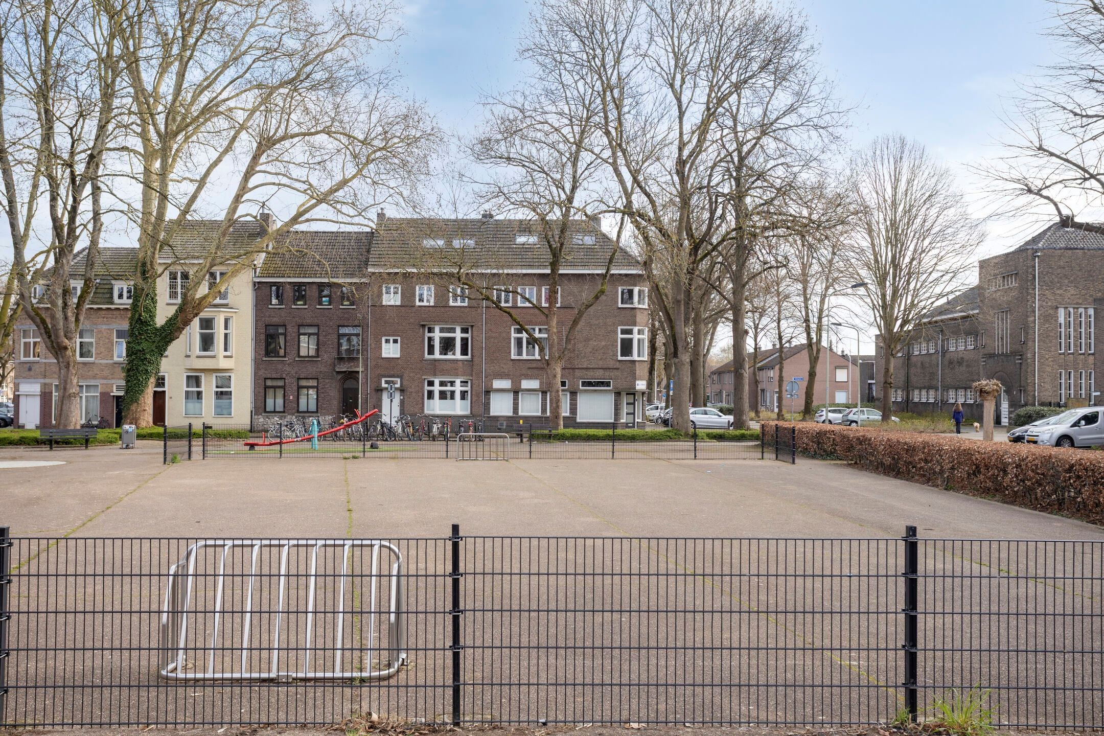 Foto 36 van Volksplein 88-D