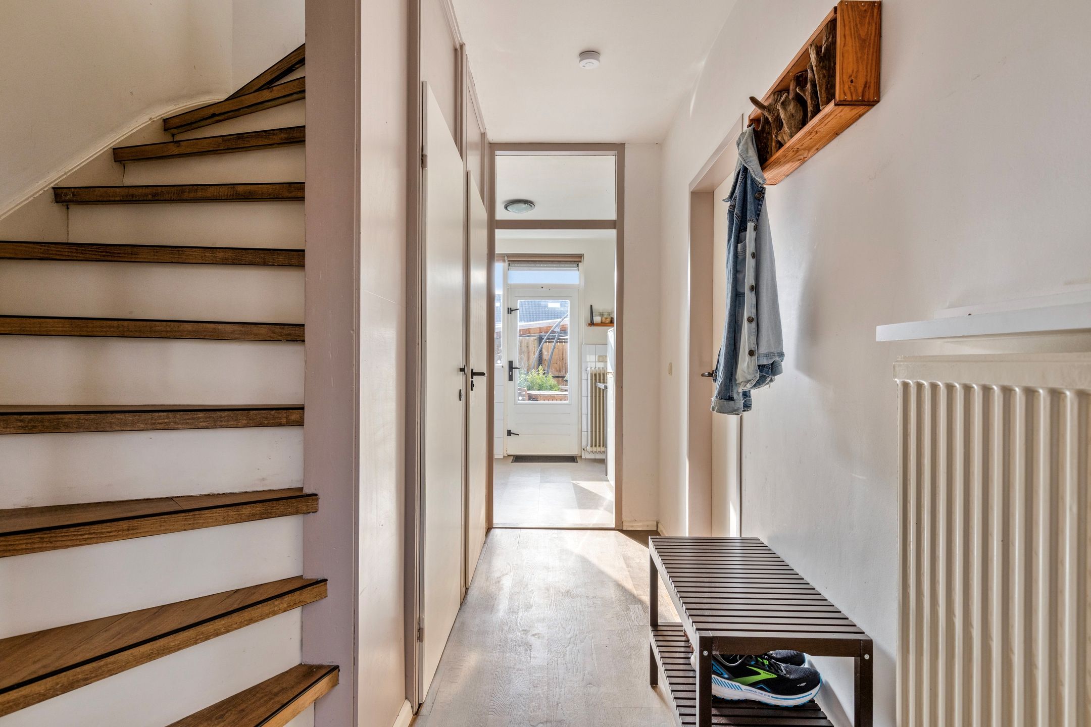 Foto 9 van Burg van Leentstraat 78