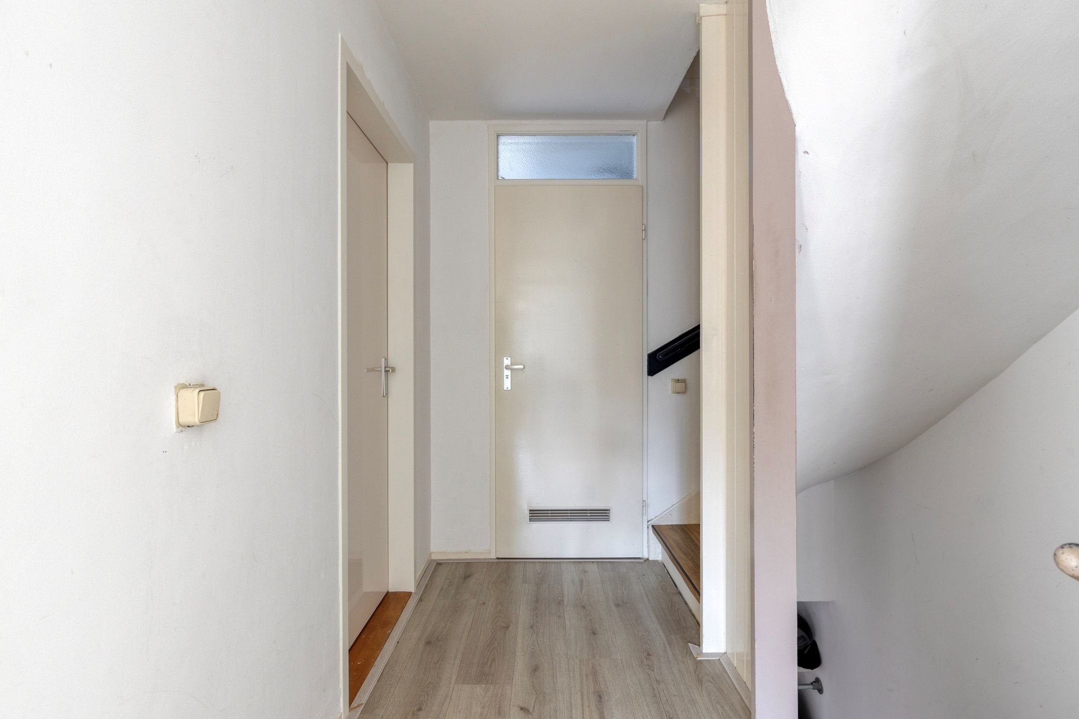 Foto 12 van Burg van Leentstraat 78