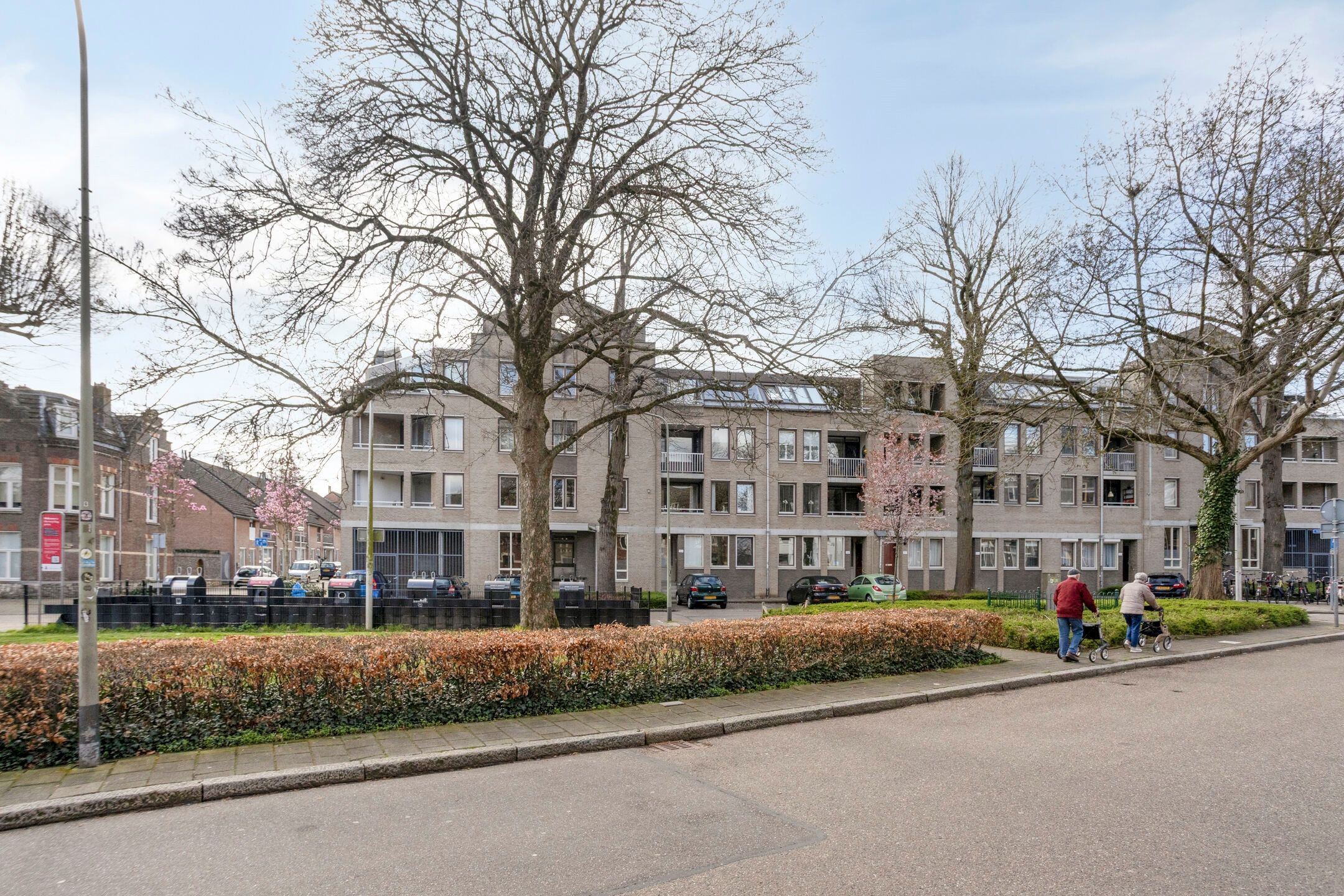 Foto 39 van Volksplein 88-D