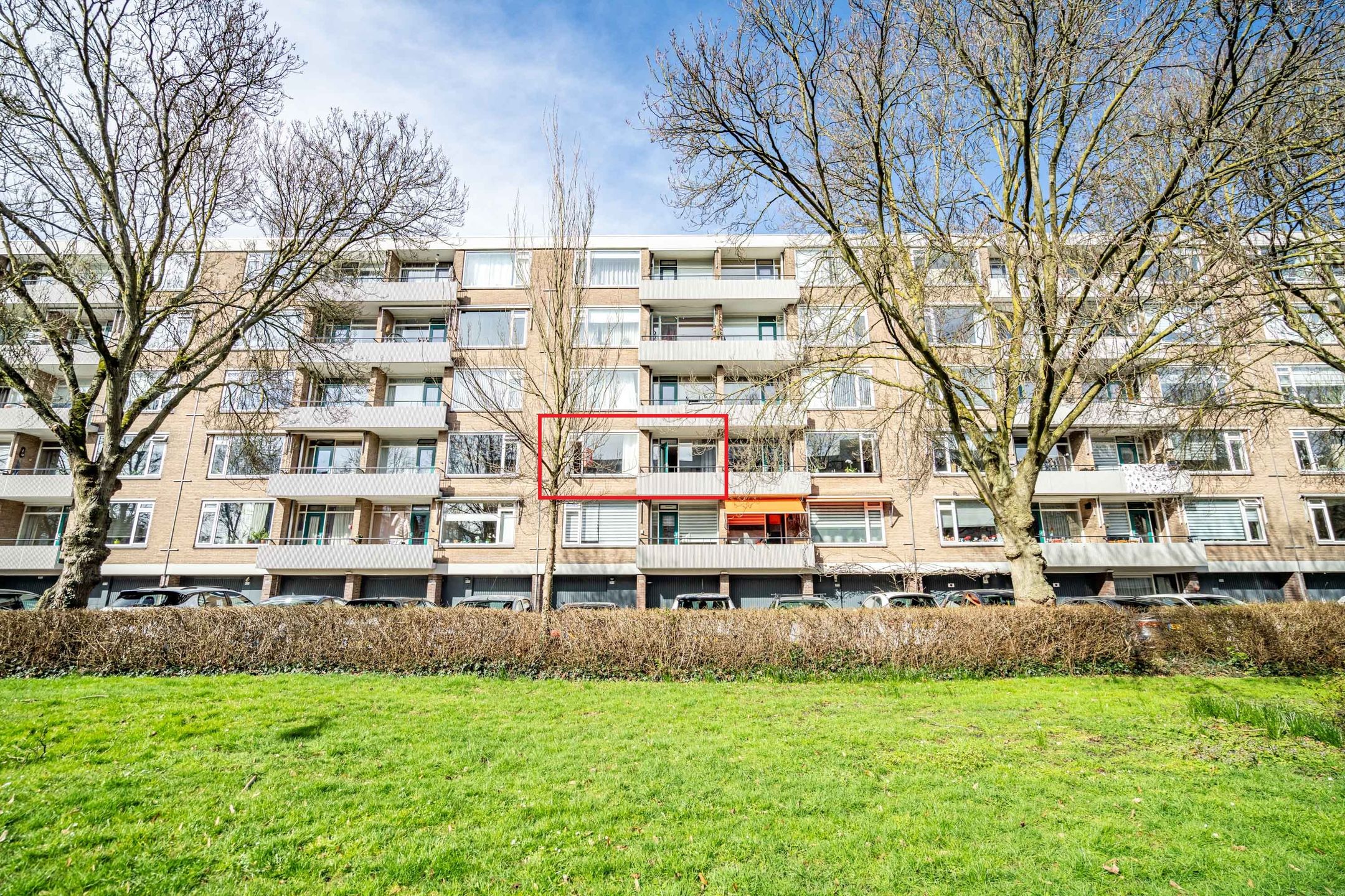 Buying a house in The Netherlands., Burgemeester Caan van Necklaan 498