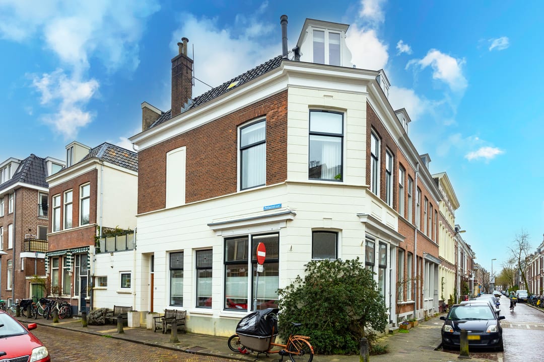 Photo 1 of Mgr. van de Weteringstraat 60