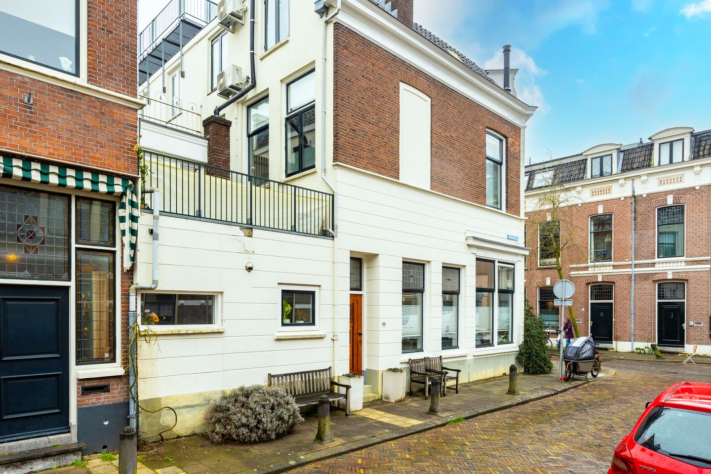 Photo 4 of Mgr. van de Weteringstraat 60