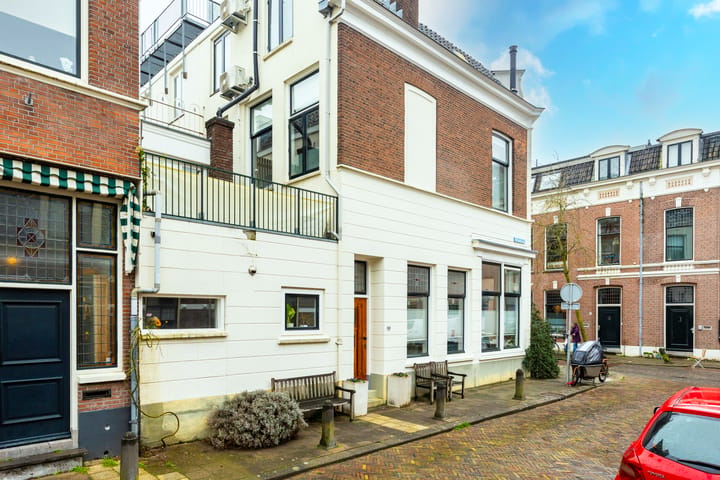 Photo 4 of Mgr. van de Weteringstraat 60