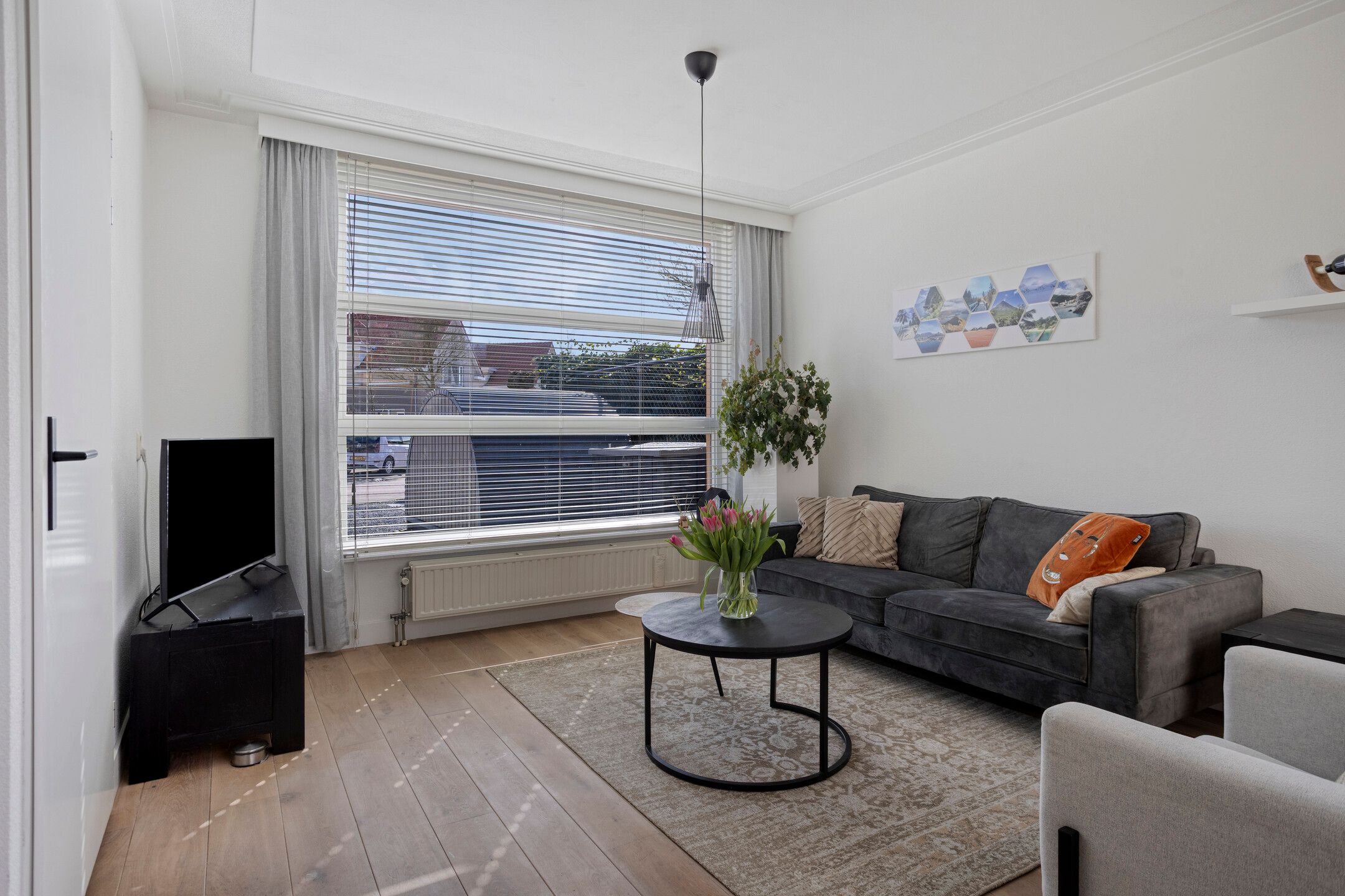 Photo 3 of Huygensstraat 7